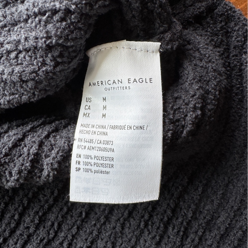 American Eagle Oversized Knit Sweater - Picture 5 of 7
